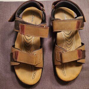 Men's Clarks Sandals Size 9